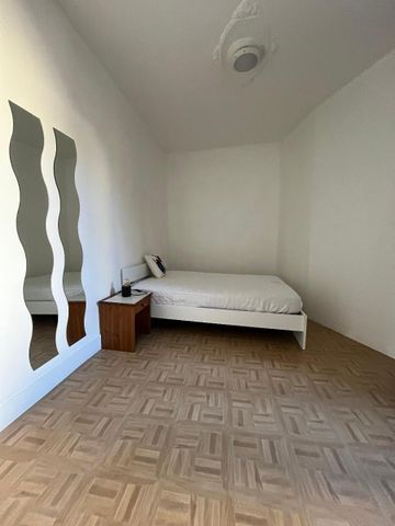 Location Appartement 1 pièce 22m² ST ETIENNE 42000 - Photo 2