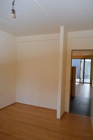Appartement te huur - Photo 3