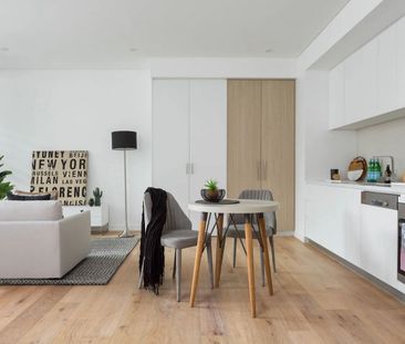 Ultra Modern Apartment With Parking - Photo 6