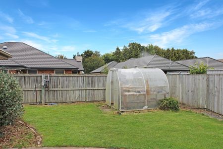 6 Albert Sheppard Close, Yaldhurst - Photo 5