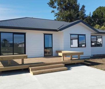 THREE BEDROOM HOUSE - LEVIN - Photo 4