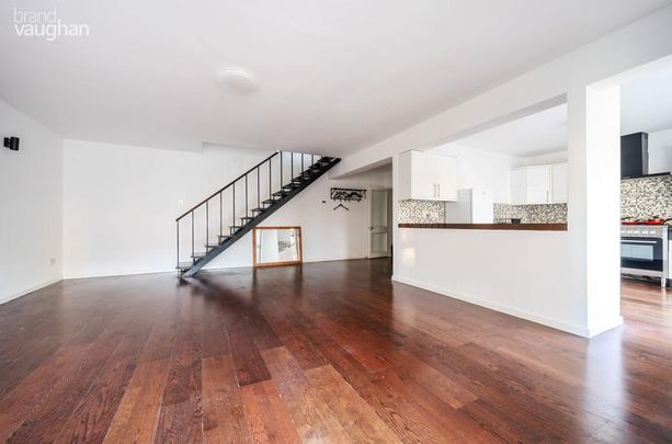 3 bedroom maisonette to rent - Photo 1