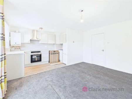 Carl House, Commonside Road, Harlow, CM18 - Photo 2