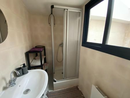 Location Appartement 2 pièces 62m² AVIGNON 84000 - Photo 5