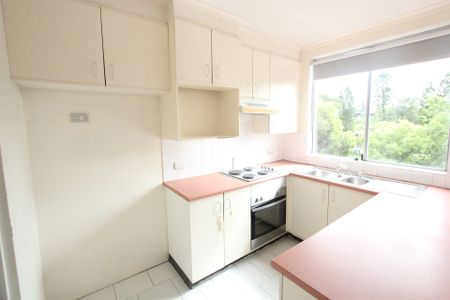 Cosy Apartment in Ideal Location - Photo 2