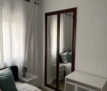 Carrer de Juan Castelló, Valencia, Valencian Community 46009 - Photo 6