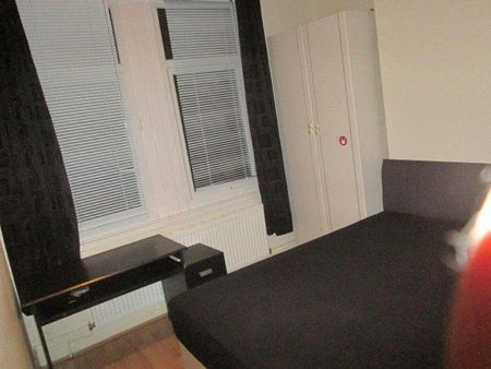 4 bedroom house share to rent - Photo 3