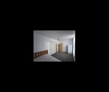 Room in a Shared Flat, Loom Street, M4 - Photo 5