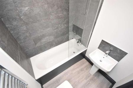 Highfield Road, Rock Ferry, CH42 - Photo 5