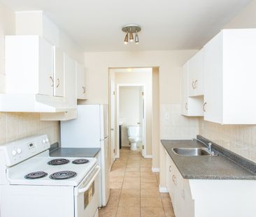 Alexander Apartments - Photo 1