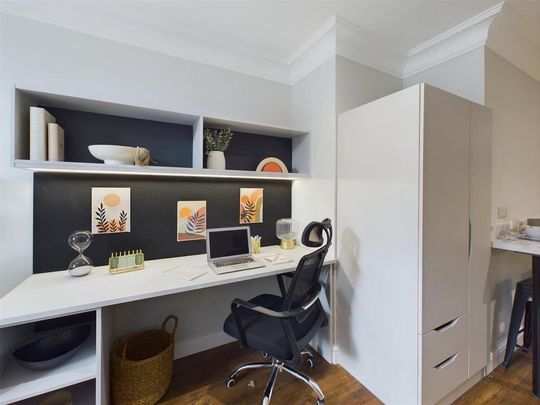 Studio to rent - Photo 1