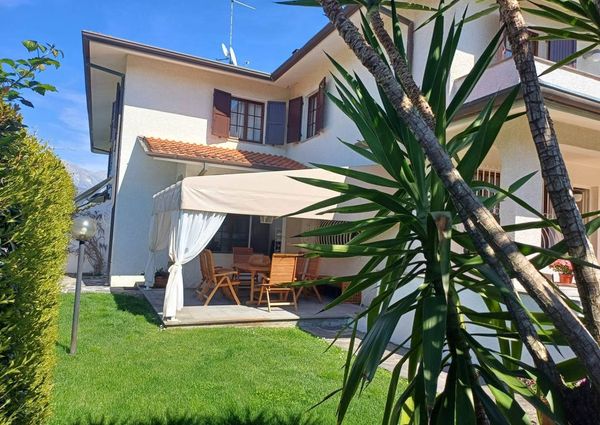 via francesco carrara, 20, Forte dei Marmi, Tuscany 55042