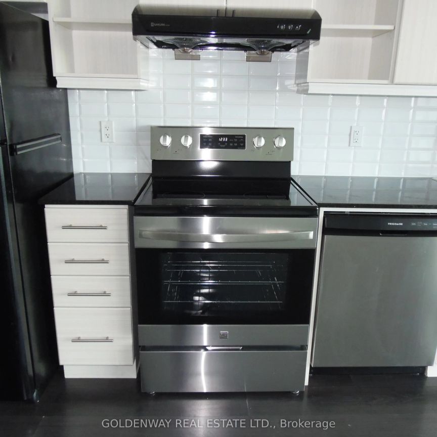 160 Vanderhoof Avenue #602 - Photo 1