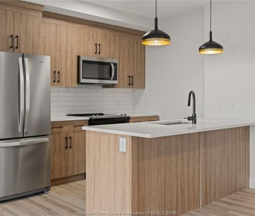 For Lease - 4775 WALKER Road Unit# 516, Windsor, Ontario - Photo 6