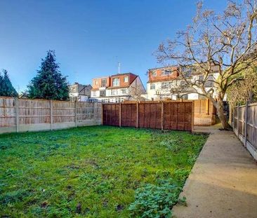 Holders Hill Road, London, NW7 - Photo 3