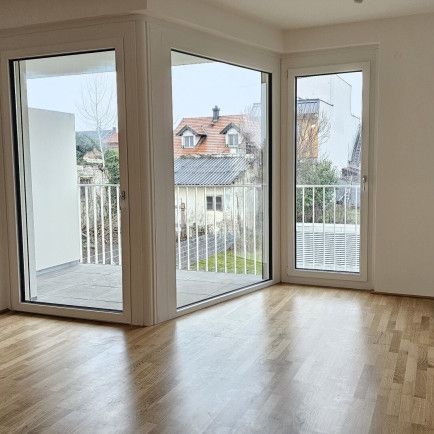 Westseitige Wohnung mit charmanter Loggia und großen Glasflächen | Top 14 | AM SCHULGARTEN - Photo 1