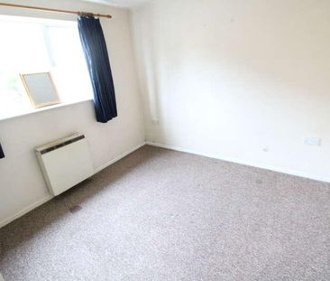 Lovely One Bedroom Flat Simpson Close, LU4 - Photo 2