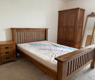 2 Bed Flat, Arboretum Place, IG11 - Photo 5