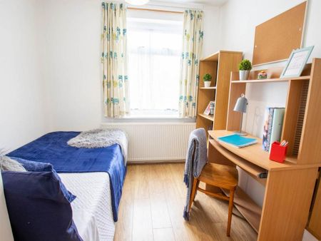 4 bedroom house to rent - Photo 3