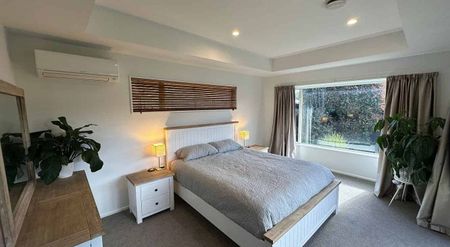 Safe, Sunny & Spacious Family Home - Photo 2