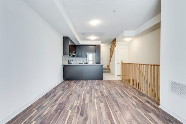 For Lease - 2212 Bromsgrove Road Unit# 15, Mississauga, Ontario - Photo 1