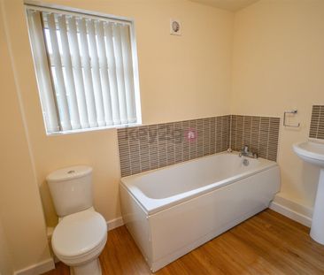 Kirkby View, S12 - Photo 3