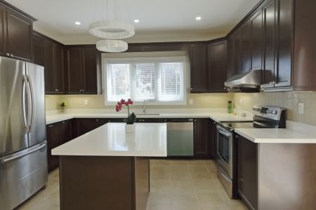 For Lease - 18 Snowling Drive, Ajax, Ontario - Photo 2