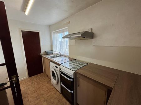 3 Bedroom Apartment To Rent - Photo 5