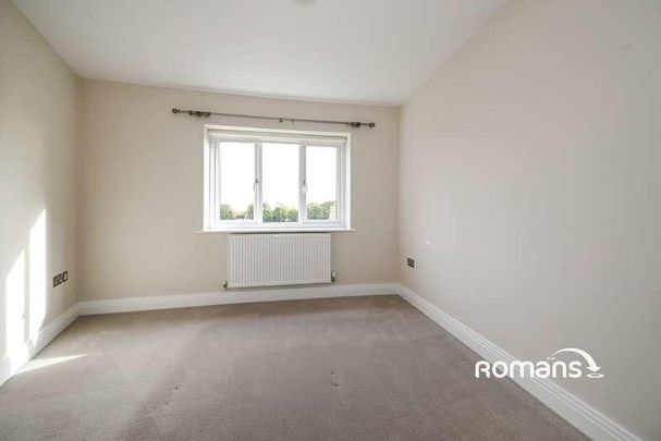 Robins Gate, Bracknell, Berkshire, RG12 - Photo 1