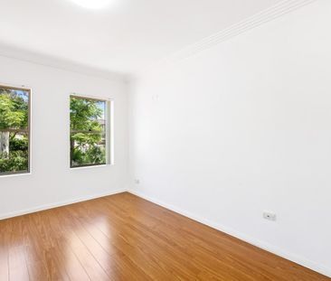 Stylish 3-Bedroom Townhouse in Bexley - Modern Comfort, Prime Locat... - Photo 2