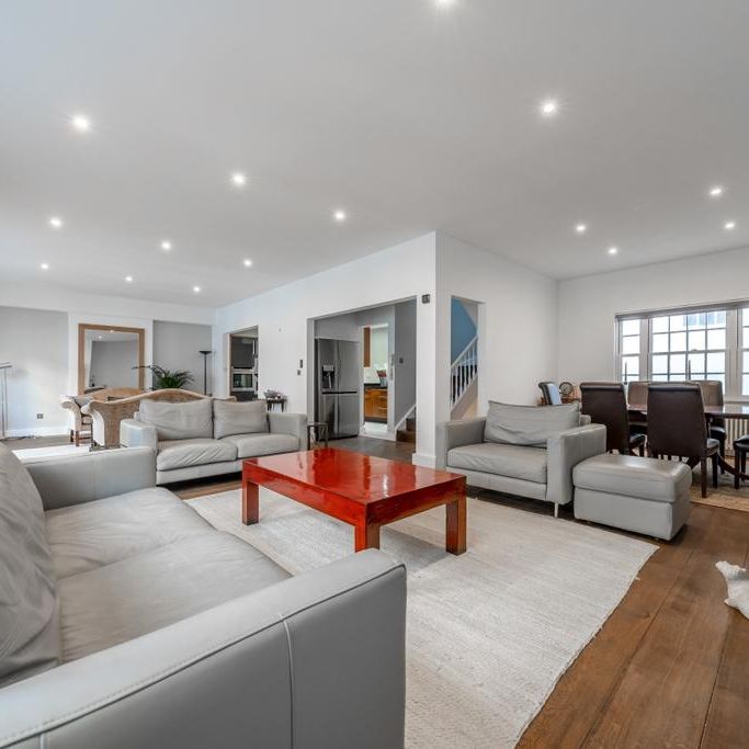 5 bedroom house to rent - Photo 1