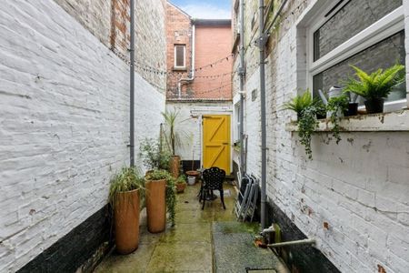 13 Malone Road, Apartment 1, Belfast BT9 6RT - Photo 2