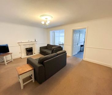 2 Bedroom Flat - Photo 6