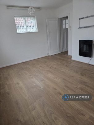 3 bedroom bungalow to rent - Photo 1