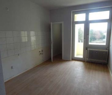 Schöne 2,5 Zimmer Wohnung mit Balkon - Photo 1