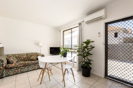 1/41 Davies Street, Brunswick - Photo 2