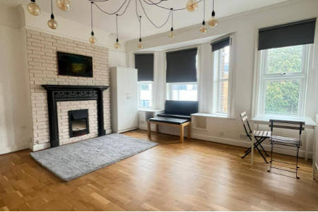 Crown Terrace Cricklewood Lane NW2 - Photo 3