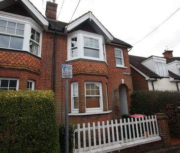 Victoria Road, West Green, Crawley - Photo 2