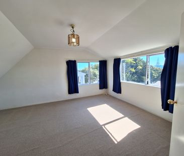 Comfortable home with nice outlook - Photo 1