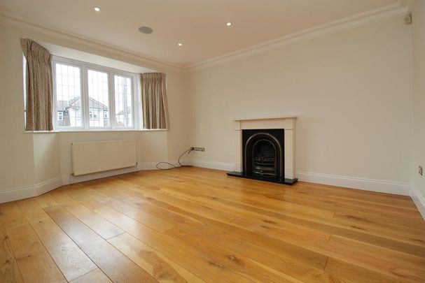 4 bedroom detached house to rent - Photo 1