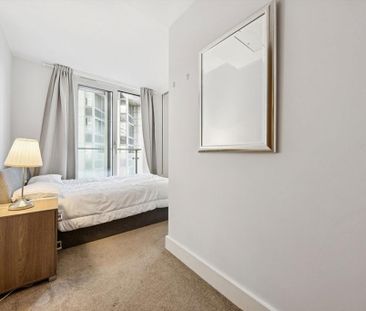 2 bedroom flat to rent - Photo 6