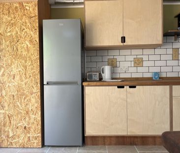 3 Bed Terraced House, Hatcham Park Road, SE14 - Photo 5