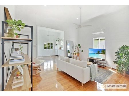 Furnished Modern Unit in a Great Location - Photo 4