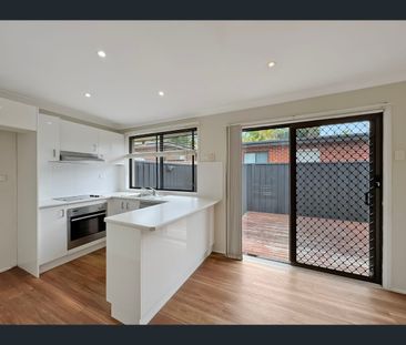 5 Traminer Place, Eschol Park, NSW 2558 - Photo 4