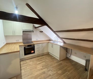 2 bedroom maisonette to rent - Photo 2