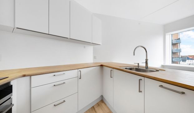 Flot køkken og badeværelse - Photo 1