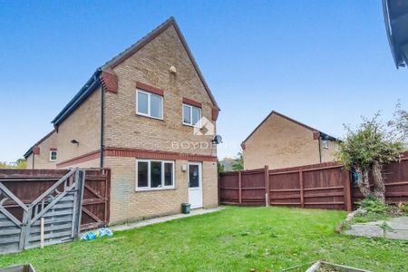3 bedroom detached house to rent - Photo 5