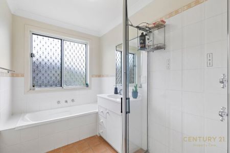 Beautifully Presented 4 Bedroom Family Home!! - Photo 4