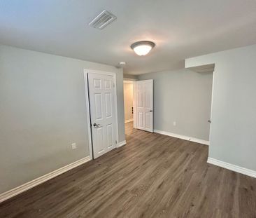 For Lease - 439 Gibbons Street Unit# Basement, Oshawa, Ontario - Photo 3