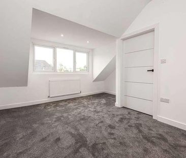 Victoria Road, East Barnet, EN4 - Photo 4